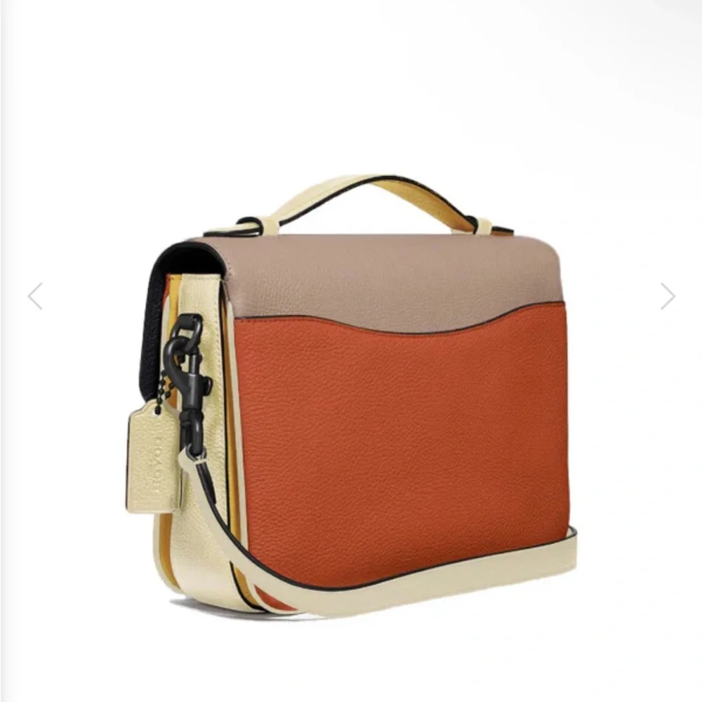 GUC Coach CASSIE Crossbody Bag - Picture 16 of 16